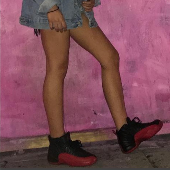 Jordan 12’s “Flu Games” Red & Black - Picture 7 of 8